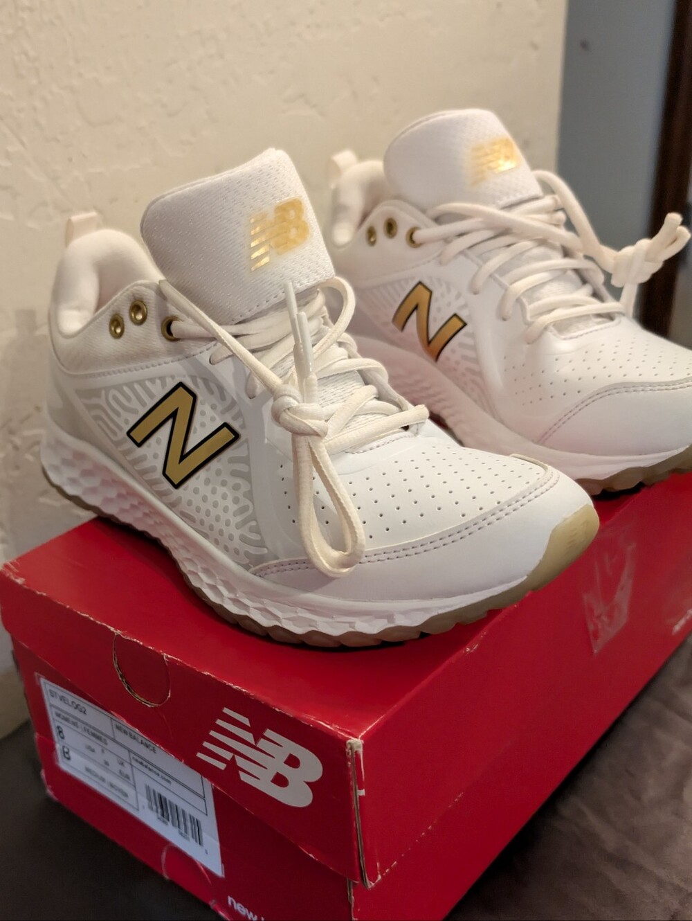 White And Gold New Balance Urban Everyday Sneakers New In Redbox! Women's 8 - Picture 2 of 16